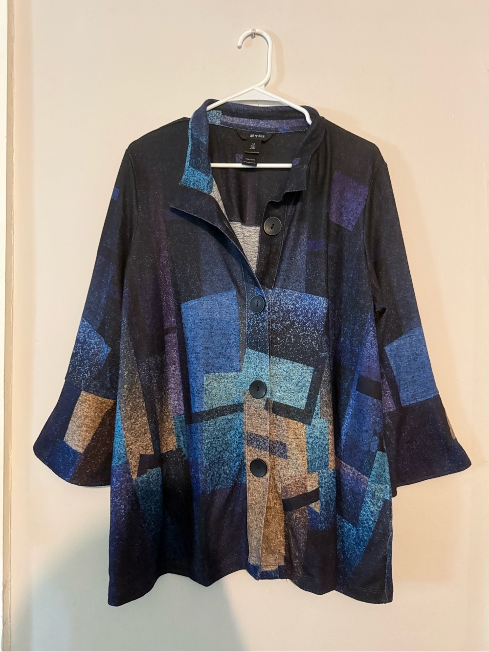 Ali Miles Top